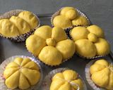 Foto langkah ke 3 dari resep Roti labu (Pumkin Bread).