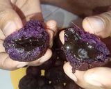 Foto langkah ke 6 dari resep Bola Bola ubi ungu Isi Coklat.