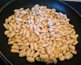 Foto del paso 5 de la receta: Mongetes amb botifarra