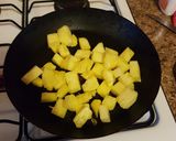 Foto del paso 2 de la receta: Salsa de piña habanero