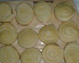 Foto langkah ke 8 dari resep Karipap pusing.