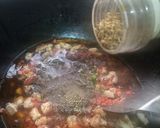 A picture of step 6 of Hara lehsan macaroni.