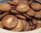 A picture of step 5 of Konday or meethi tikkiya.