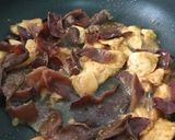 รูปขั้นตอนการทำที่ 4 ของ ผัดขิงอกไก่ สูตรใส่เหล้าจีน