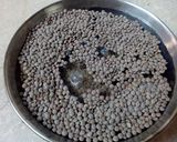 A picture of step 1 of Masoor Biryani.