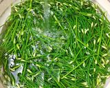 Hình bước làm 1 của món Canh Bông Hẹ Đậu Hũ (Món Chay)