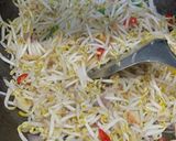 Foto langkah ke 3 dari resep Tauge / toge cah ikan asin.