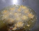 A picture of step 3 of Moong Dal Pakoda.