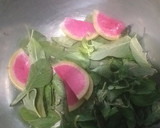 Foto del paso 8 de la receta: Pulpo en salsa de chintextle con puré de papá y ensalada fresca,