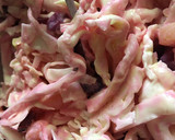 Foto del paso 4 de la receta: Ensalada de col, betabel y piña en almíbar