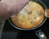 Foto del paso 8 de la receta Pollo al curry con leche de coco y cilantro