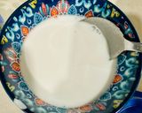 Hình bước làm 1 của món Bột sắn dây mè đen táo đỏ kỷ tử
