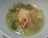 Foto del paso 2 de la receta: Caldo de pollo verde