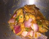 A picture of step 6 of Chinese Style Tomato Red Pepper Chicken.