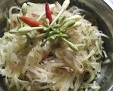 Foto langkah ke 3 dari resep Tumis pepaya muda.