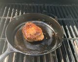 A picture of step 1 of Steak Balsamic with Grilled French Bread.