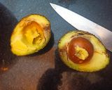 Foto del paso 2 de la receta: Tostada con palta jamón y huevo
