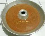 Foto langkah ke 4 dari resep Bolu Karamel (Sarang Semut) kukus #pr_kuetradisionalberserat.