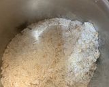 A picture of step 2 of Oats Rava ladoo.