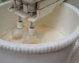 Foto langkah ke 2 dari resep Cake Marmer Pak Sahak (All In One Method).