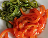 Foto del paso 3 de la receta: Pizza vegetariana de bocaditos de heura con salsa barbacoa