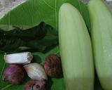 Foto langkah ke 1 dari resep Sayur Bening Timun.