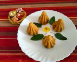 A picture of step 7 of Besan almond and pistachio Modak.