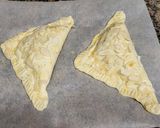 Foto del paso 9 de la receta: Triángulos de hojaldre salados y dulces