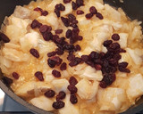 Foto del paso 6 de la receta: Empanada de bacalao con arándanos secos