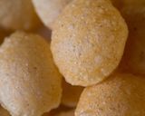 A picture of step 6 of Gol gappay (pani puri).