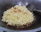 Foto langkah ke 4 dari resep Mee Goreng Mamak khas Malaysia.
