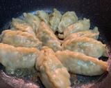 Foto del paso 4 de la receta: Gyozas de langostinos y jengibre