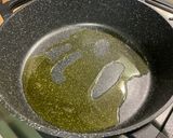 Une image de l'étape 10 de Poulet aux carottes, panais, petits pois et pommes de terre.