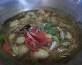 Foto langkah ke 3 dari resep Tongseng Telur Jamur Tiram Tanpa Santan.