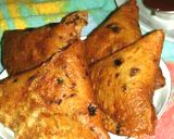 A picture of step 5 of Leftover chapaati samosa.