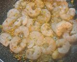 Foto del passaggio 2 della ricetta Troccoli ai gamberi con granella di pistacchio🍝🦐