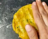 A picture of step 10 of Besan ki roti.
