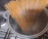 Foto del paso 5 de la receta: Milanesas con Fideos, Queso y Salsa Blanca (Cocina Facil IX)