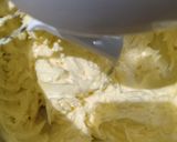 Foto langkah ke 1 dari resep Cheese cornflake Cookies.