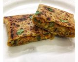 A picture of step 7 of Healthy Veg Mughlai paratha.