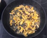 Foto del paso 5 de la receta: Angulas de monte a la bilbaína
