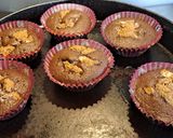 Foto del paso 5 de la receta: Muffins de chocolate rellenos con manzana y coco rallado