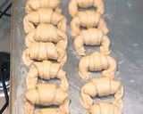 Foto del paso 6 de la receta: Medialunas de manteca