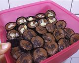 Foto langkah ke 4 dari resep Mini Brownies no Mixer.