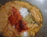 A picture of step 2 of Matar Paneer.