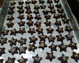 Foto langkah ke 5 dari resep Choco cashew cookies.