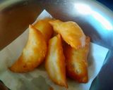 A picture of step 22 of Mawa Gujiya.
