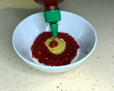 Foto del paso 2 de la receta: La salchicha fresca que quería ser hot dog (Que la envidia es muy mala)