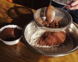 Foto del paso 1 de la receta: Budín de Cacao Amargo y Café (y Almendras)