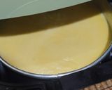 Foto langkah ke 5 dari resep Strawberry cheese cake.